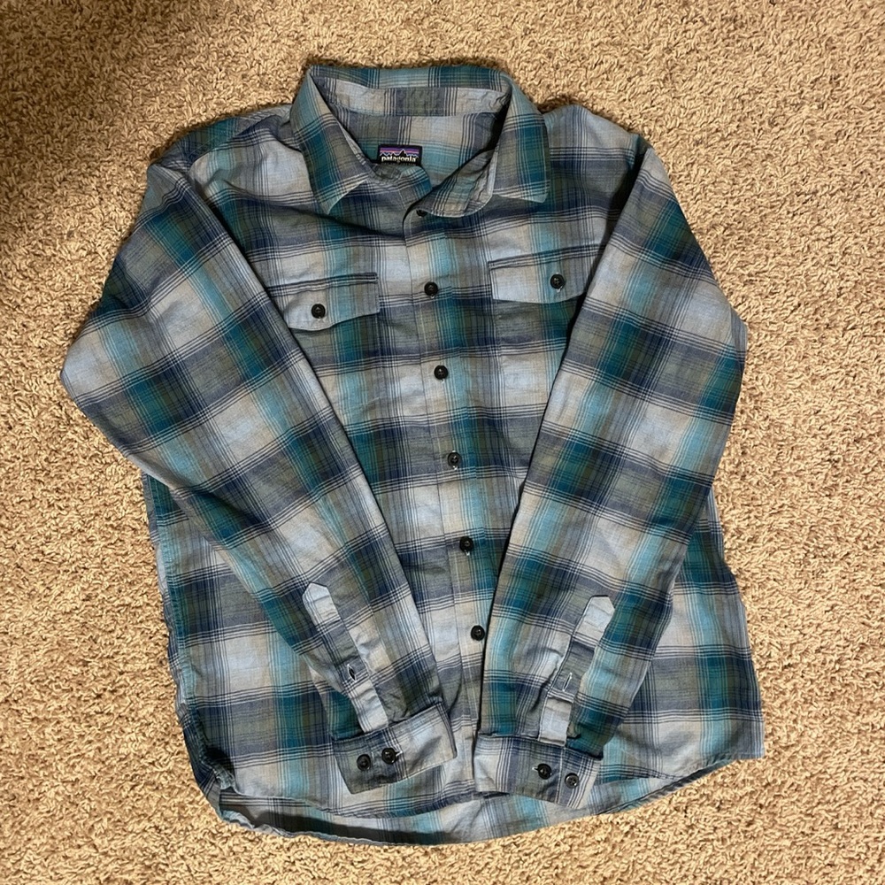 Medium Patagonia lightweight flannel.